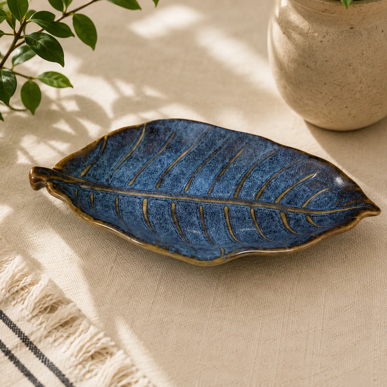 BLUE HUE LEAF PLAT - Image 2